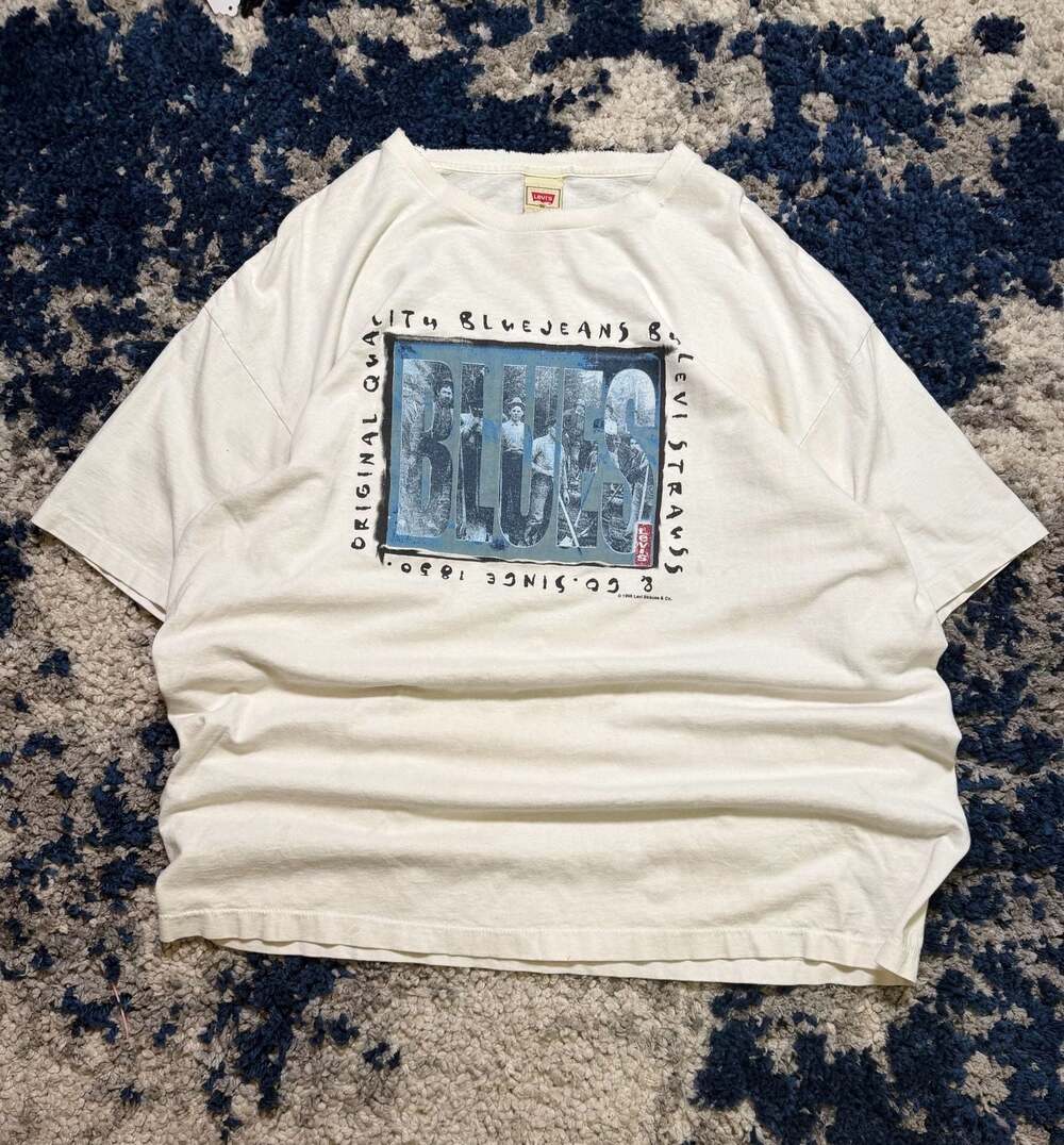 Vintage 1995 Levi's Original Quality Blue Jeans Graphic T-Shirt Size XL